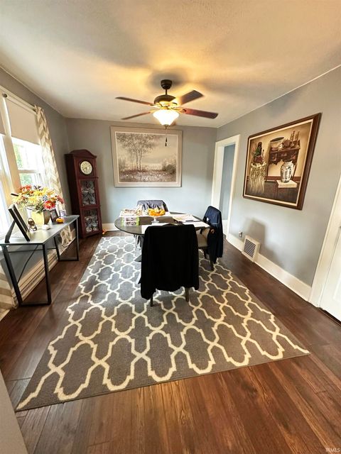 Tiny photo for 301 E Eckman Street, South Bend, IN 46614 (MLS # 202541327)