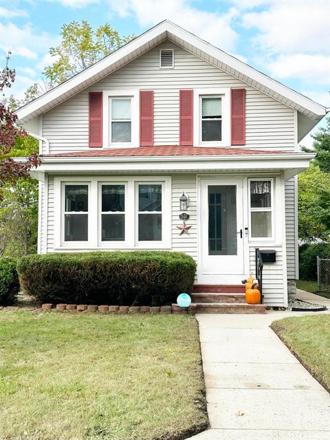 Tiny photo for 301 E Eckman Street, South Bend, IN 46614 (MLS # 202541327)