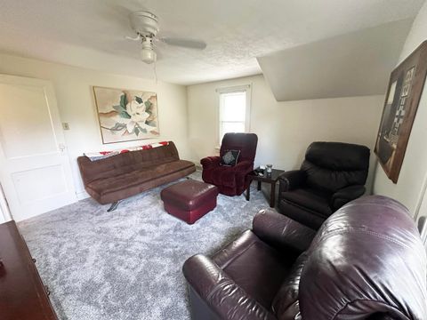 Tiny photo for 301 E Eckman Street, South Bend, IN 46614 (MLS # 202541327)