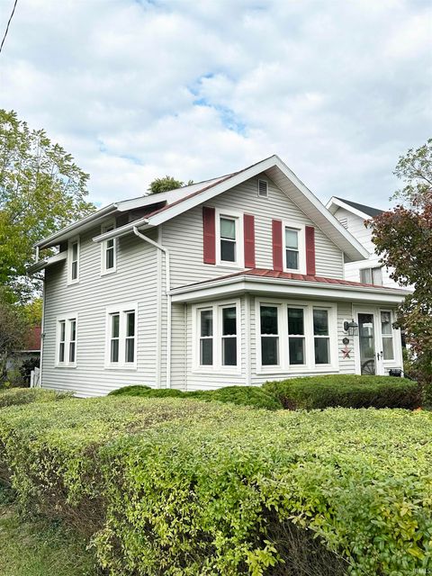 Tiny photo for 301 E Eckman Street, South Bend, IN 46614 (MLS # 202541327)