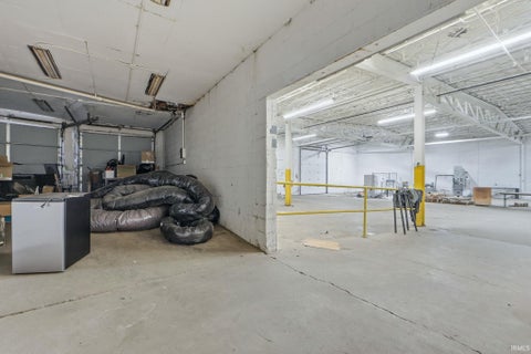Tiny photo for 1650 Cass Street, Fort Wayne, IN 46808 (MLS # 202638011)