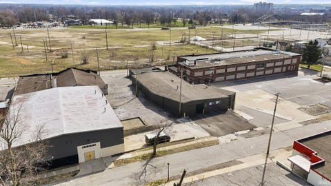 Tiny photo for 1650 Cass Street, Fort Wayne, IN 46808 (MLS # 202638011)