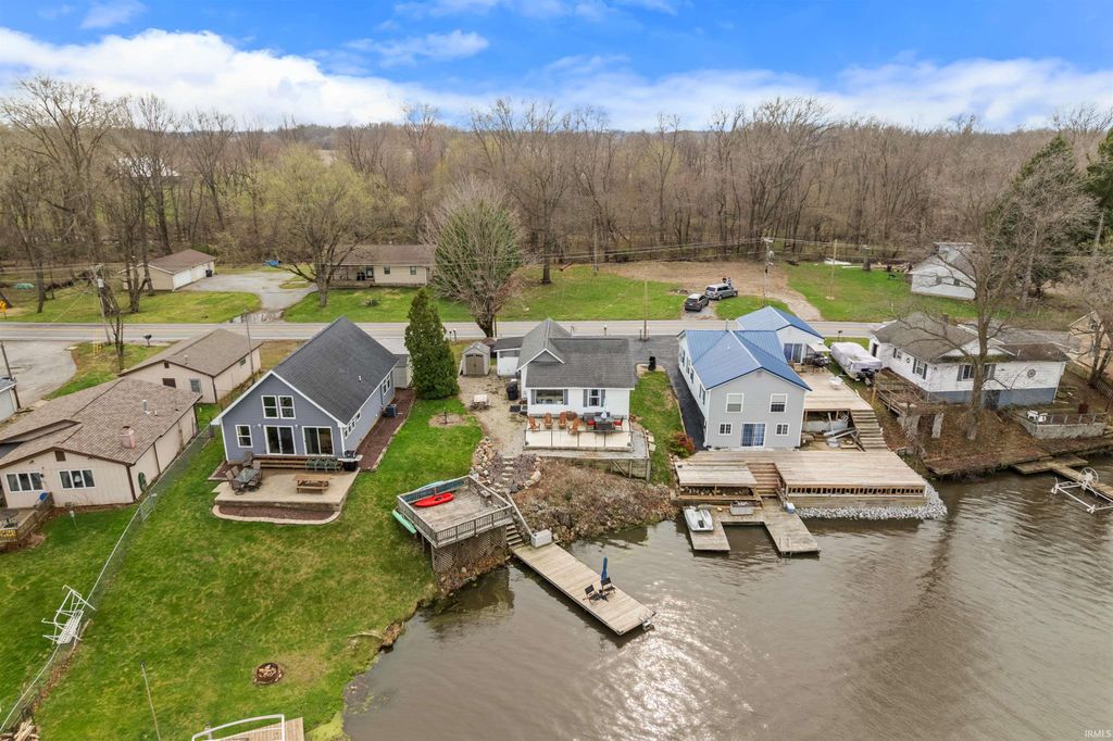 Photo of 6113 N 300 E Road, Monon, IN 47959 (MLS # 202611523)