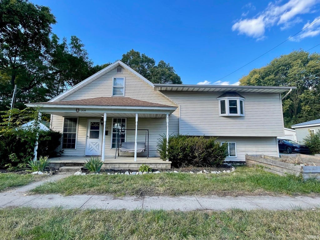 Photo of 314 Fremont Street, Argos, IN 46501 (MLS # 202642089)