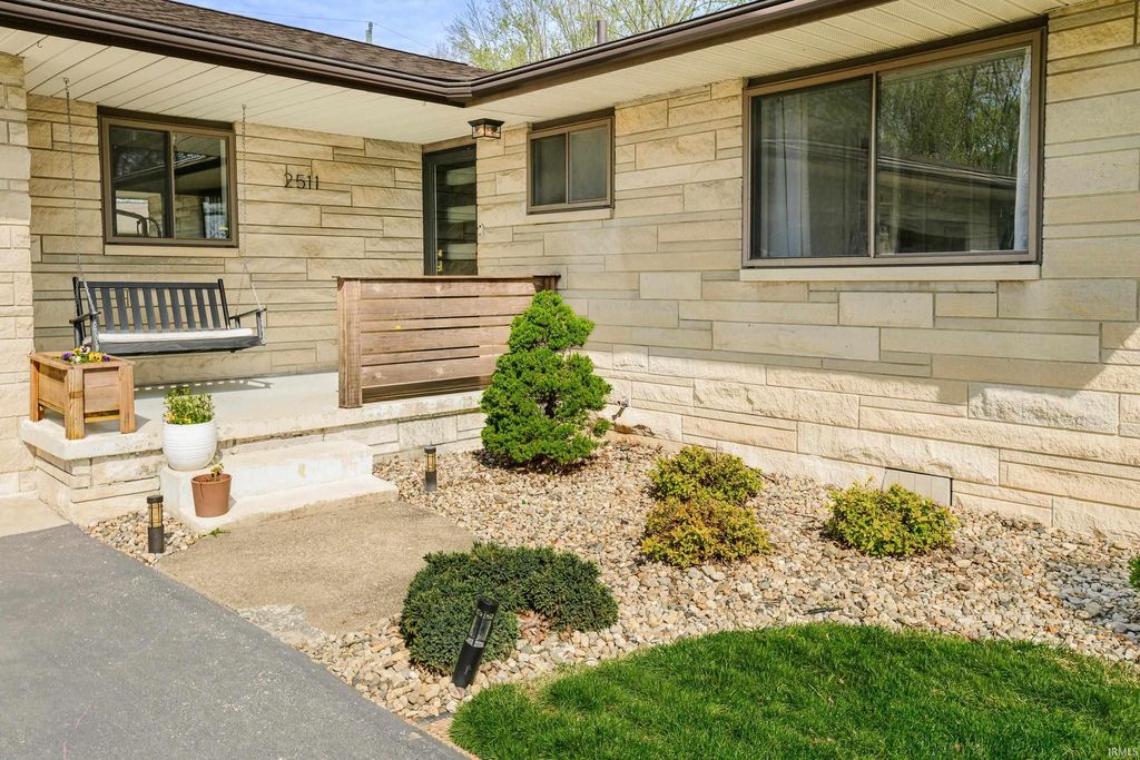 Photo of 2511 N Cascade Drive, Bloomington, IN 47404 (MLS # 202612847)