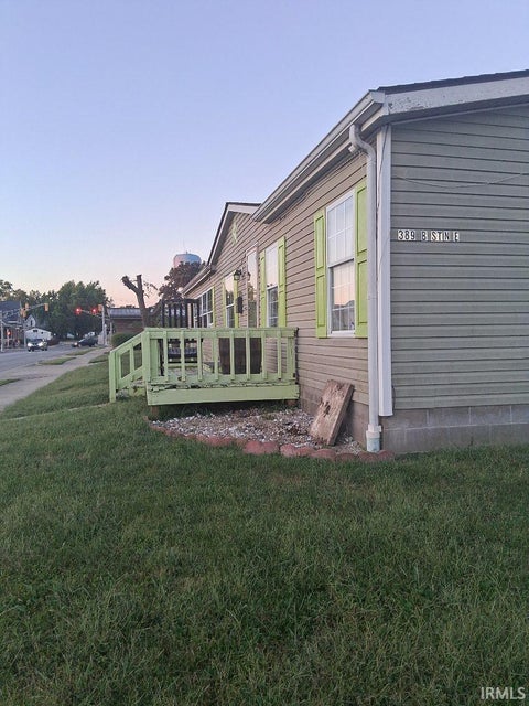 Tiny photo for 389 B NE Street, Linton, IN 47441 (MLS # 202640573)