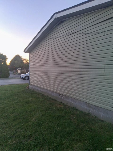 Tiny photo for 389 B NE Street, Linton, IN 47441 (MLS # 202640573)