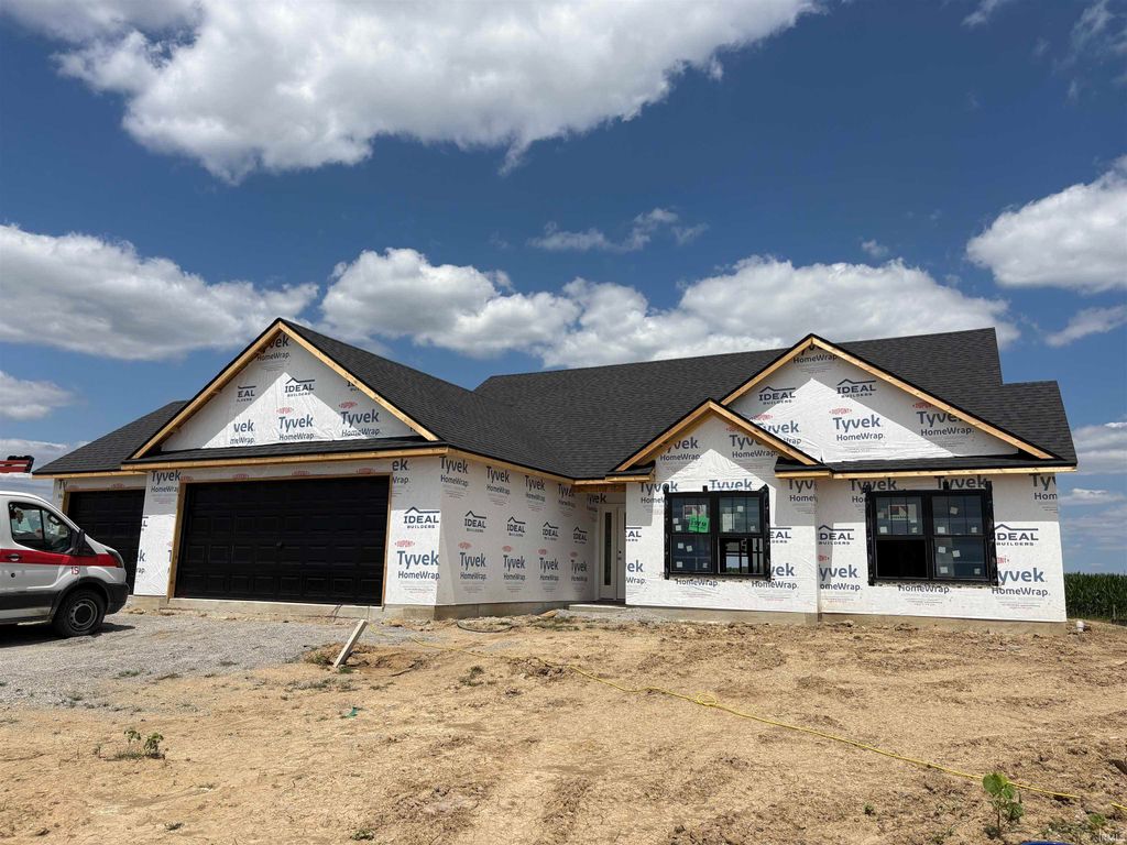 Photo of 424 N McNeal Circle, Ossian, IN 46777 (MLS # 202629853)
