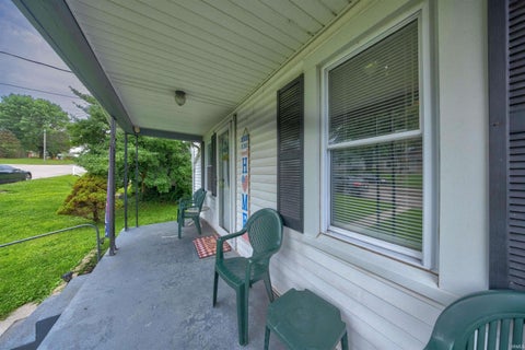 Tiny photo for 611 15th Street, Tell City, IN 47586 (MLS # 202626811)