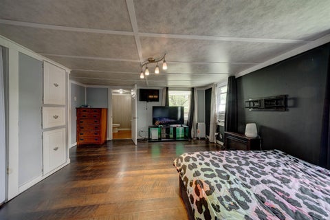 Tiny photo for 611 15th Street, Tell City, IN 47586 (MLS # 202626811)