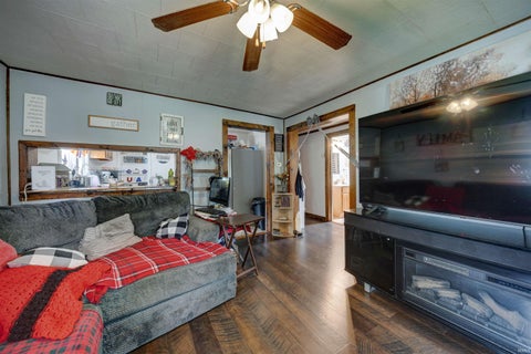 Tiny photo for 611 15th Street, Tell City, IN 47586 (MLS # 202626811)