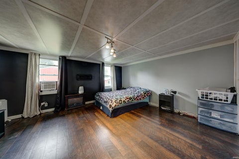 Tiny photo for 611 15th Street, Tell City, IN 47586 (MLS # 202626811)