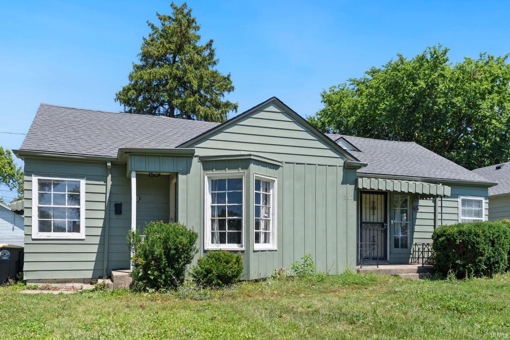 Photo of 1619-1621 E Rudisill Boulevard, Fort Wayne, IN 46806 (MLS # 202632670)