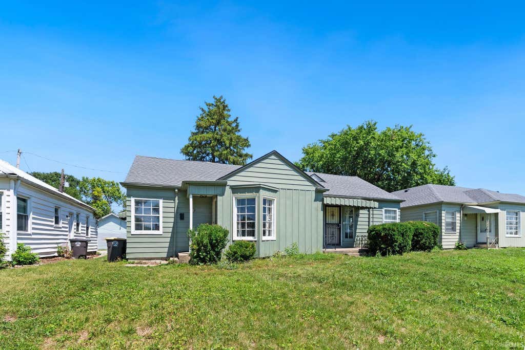 Photo of 1619-1621 E Rudisill Boulevard, Fort Wayne, IN 46806 (MLS # 202632670)