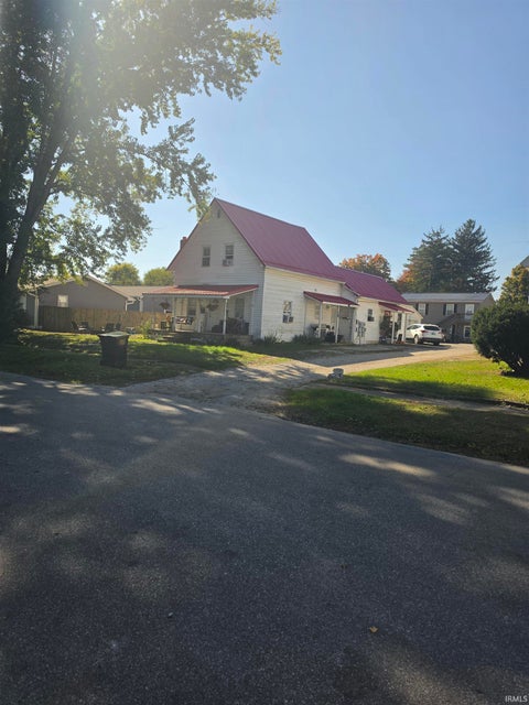 Tiny photo for 257-259 S Montgomery Street, Spencer, IN 47460 (MLS # 202643786)