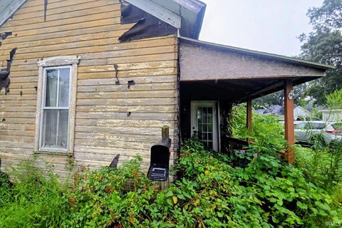 Tiny photo for 825 W Walnut Street, Portland, IN 47371 (MLS # 202633944)