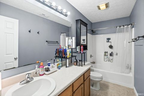 Tiny photo for 1712 Wolfson Way, Lafayette, IN 47909 (MLS # 202549285)