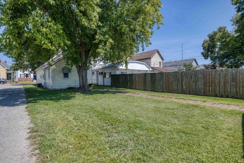 Tiny photo for 2474 W Virginia Street, Evansville, IN 47712 (MLS # 202635353)