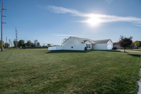 Tiny photo for 408 Sycamore Way, Avilla, IN 46710 (MLS # 202540441)