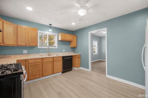 Tiny photo for 1000 W HAVENS Street, Kokomo, IN 46901 (MLS # 202544027)