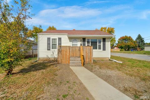 Photo of 1000 W HAVENS Street, Kokomo, IN 46901 (MLS # 202544027)