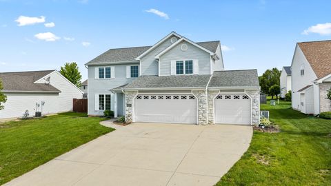 Photo of 14933 Knobcone Court, Fort Wayne, IN 46814 (MLS # 202617972)