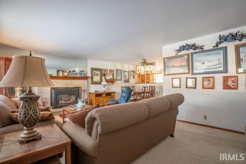 Photo of 809 Crescent Drive, New Castle, IN 47362 (MLS # 202548693)