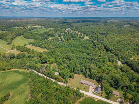 Tiny photo for 1315 S County Rd. 200 W, Petersburg, IN 47567 (MLS # 202635279)