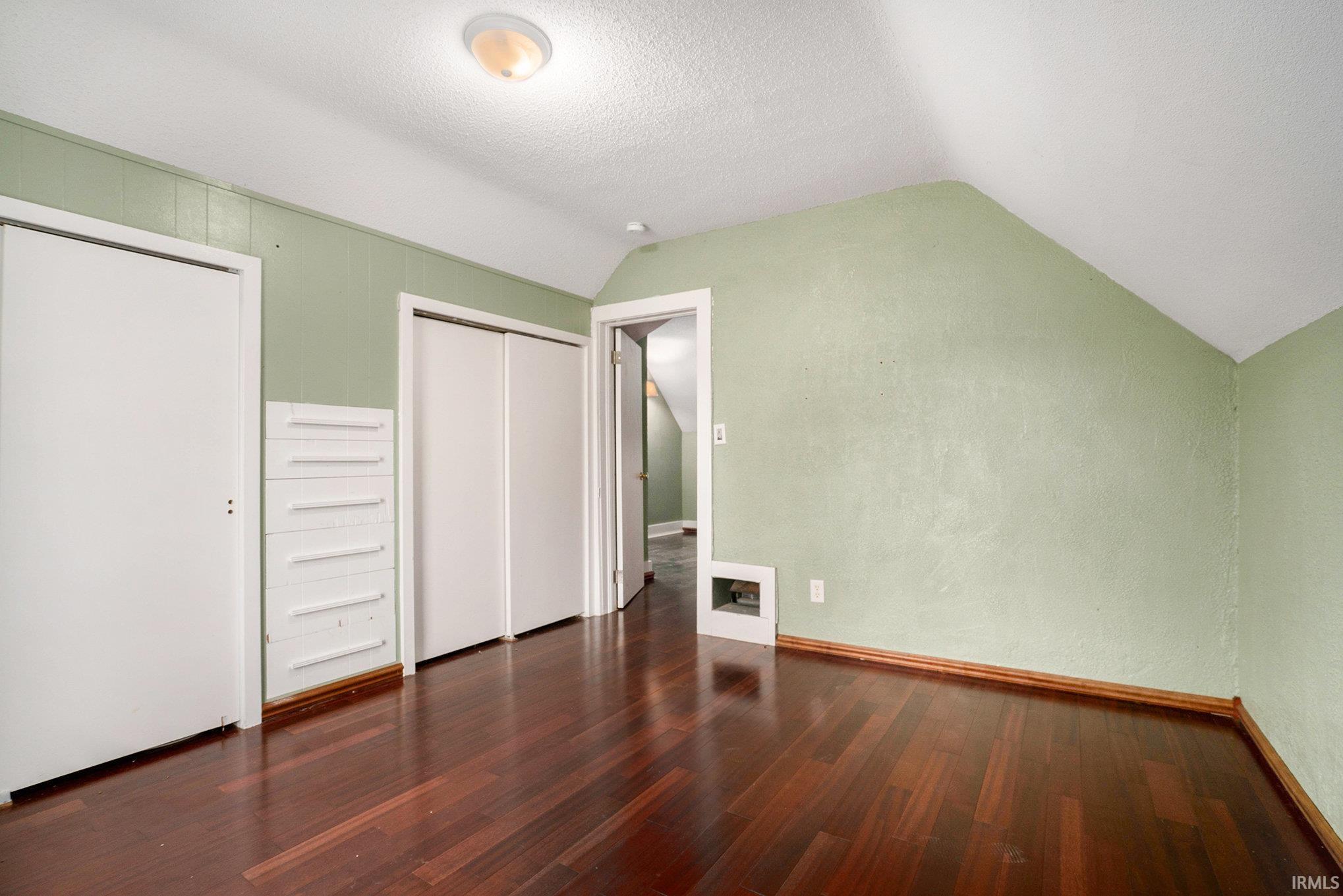 Goshen, Indiana 46526, United States, 4 Bedrooms Bedrooms, ,2 BathroomsBathrooms,Residential,Pending,251323