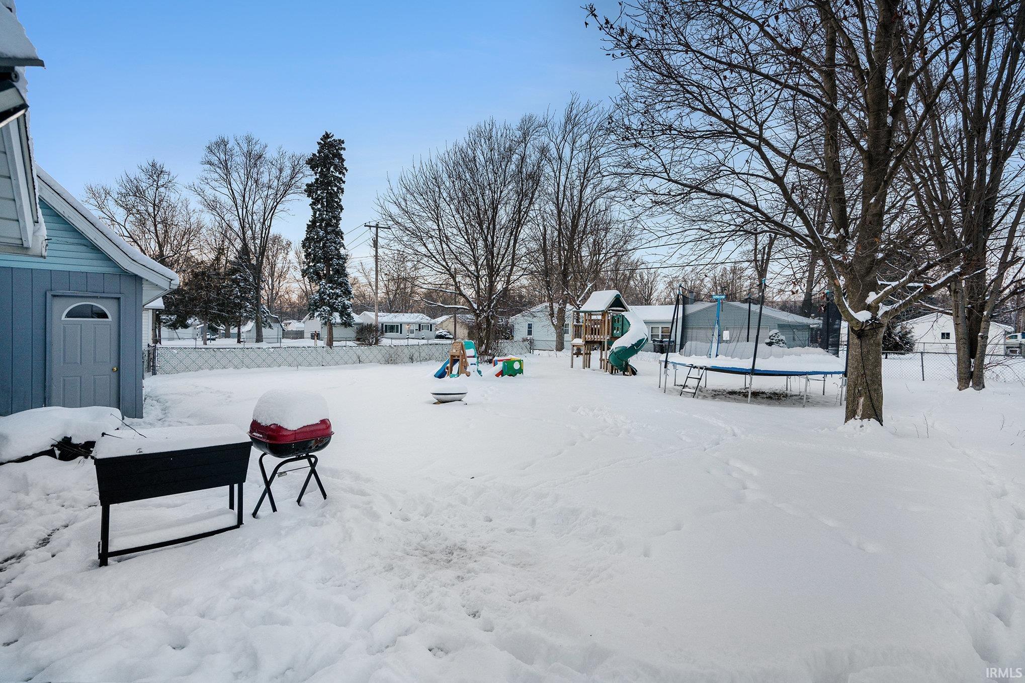 Goshen, Indiana 46526, United States, 4 Bedrooms Bedrooms, ,2 BathroomsBathrooms,Residential,Pending,251323