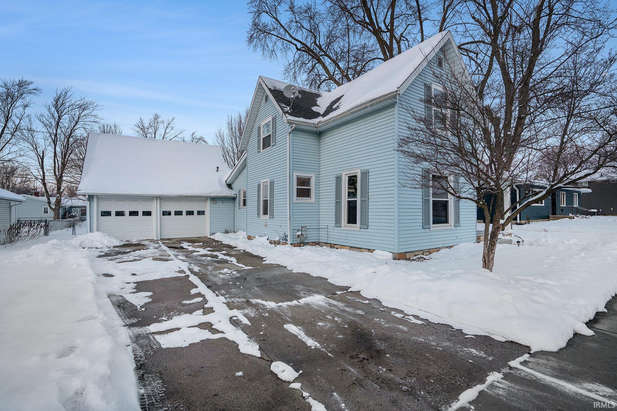Goshen, Indiana 46526, United States, 4 Bedrooms Bedrooms, ,2 BathroomsBathrooms,Residential,Pending,251323