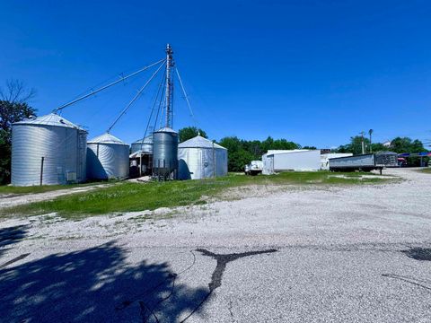 Tiny photo for 7121 N US 231, Jasper, IN 47546 (MLS # 202618594)