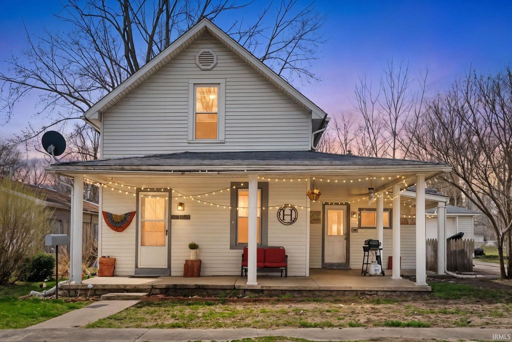 Photo of 207 N Line Street, South Whitley, IN 46787 (MLS # 202610212)