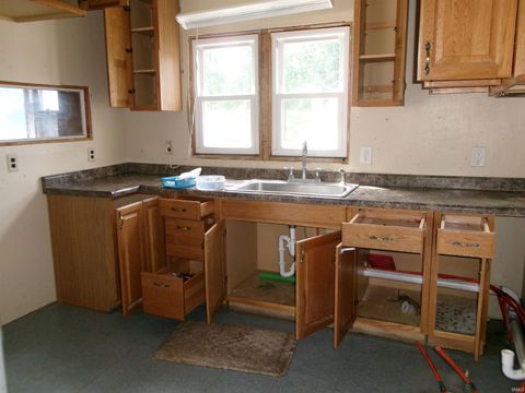 Tiny photo for 600 Chili Avenue, Peru, IN 46970 (MLS # 202533079)
