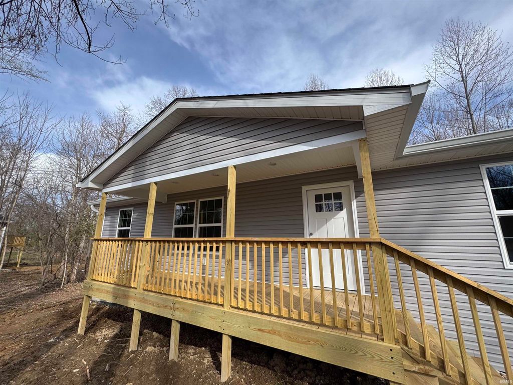 Photo of 436 Trinton Circle, Bedford, IN 47421 (MLS # 202609954)