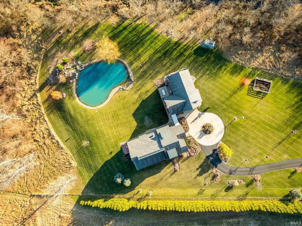 Photo of 18232 Tonkel Road, Auburn, IN 46706 (MLS # 202548717)