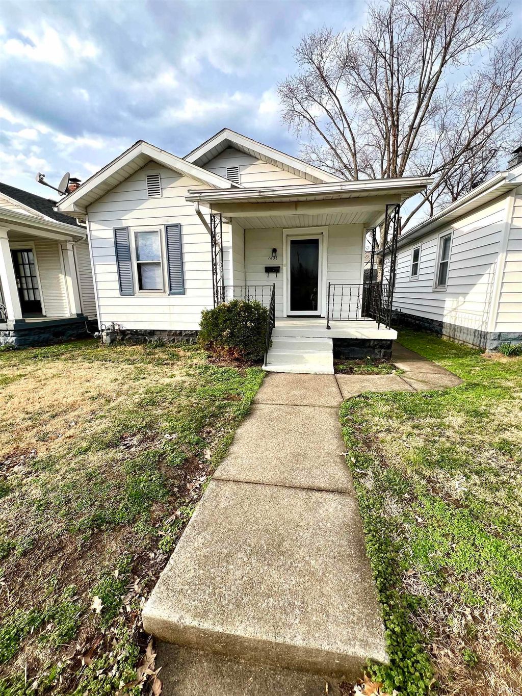Photo of 1638 E Illinois Street, Evansville, IN 47711 (MLS # 202607030)