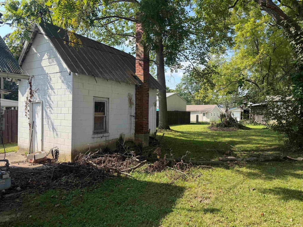 Photo of 805 27Th Street, Bedford, IN 47421 (MLS # 202639664)