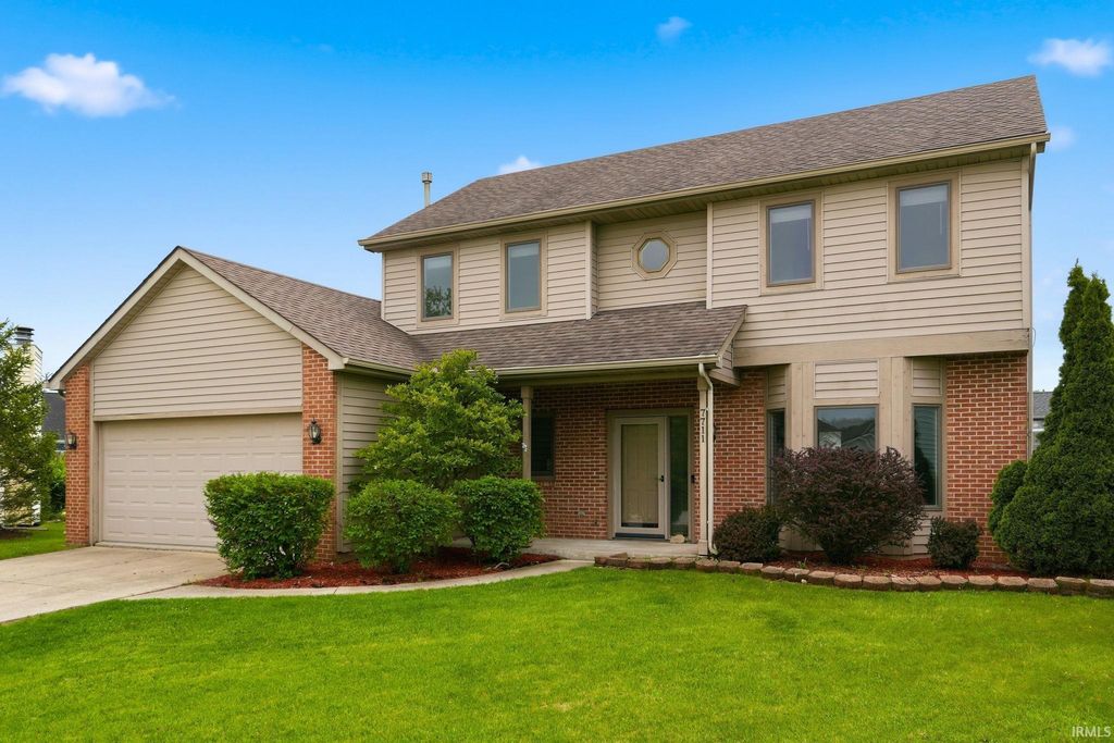 Photo of 7711 Buttermore Court, Fort Wayne, IN 46804 (MLS # 202615657)