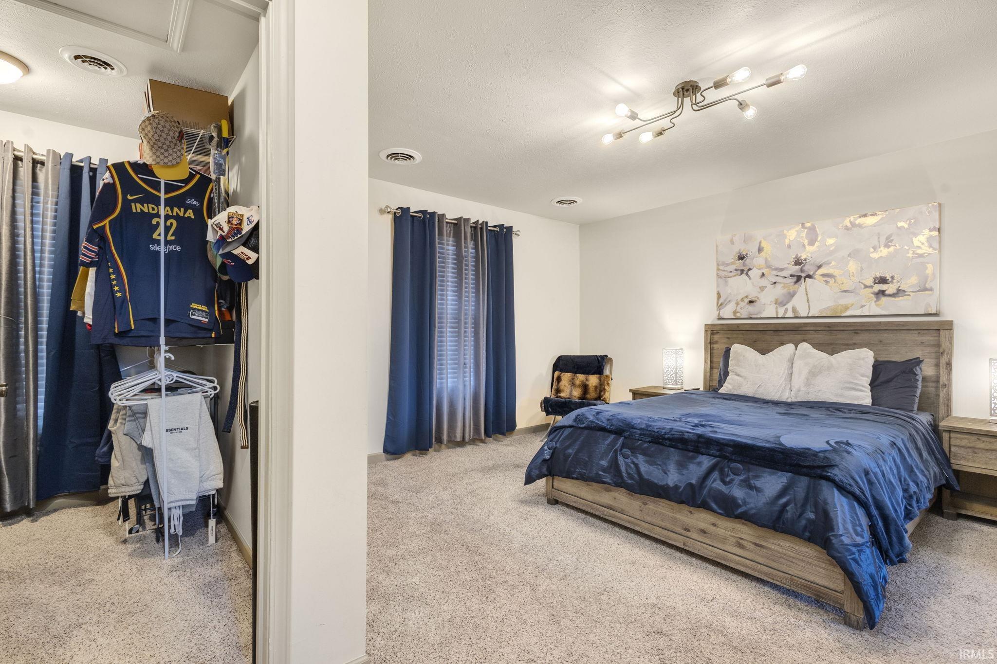 South Bend, Indiana 46628, United States, 3 Bedrooms Bedrooms, ,3 BathroomsBathrooms,Residential,Active,232145