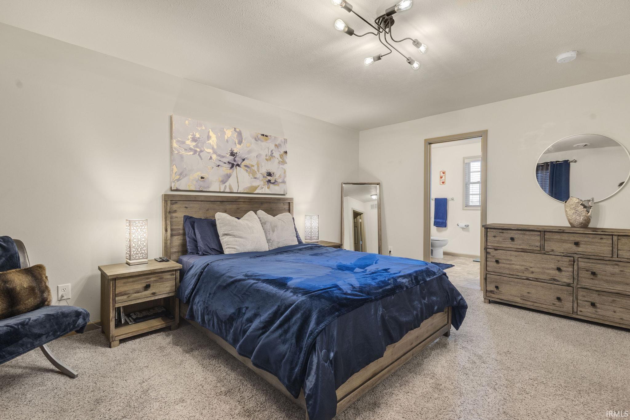 South Bend, Indiana 46628, United States, 3 Bedrooms Bedrooms, ,3 BathroomsBathrooms,Residential,Active,232145