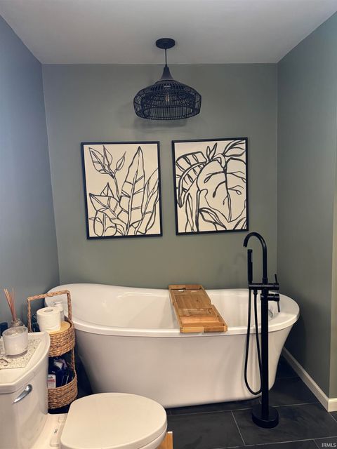 Tiny photo for 1014 W Alto Road, Kokomo, IN 46902 (MLS # 202608508)