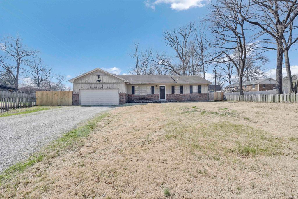 Photo of 715 Carole Place, Newburgh, IN 47630 (MLS # 202609263)