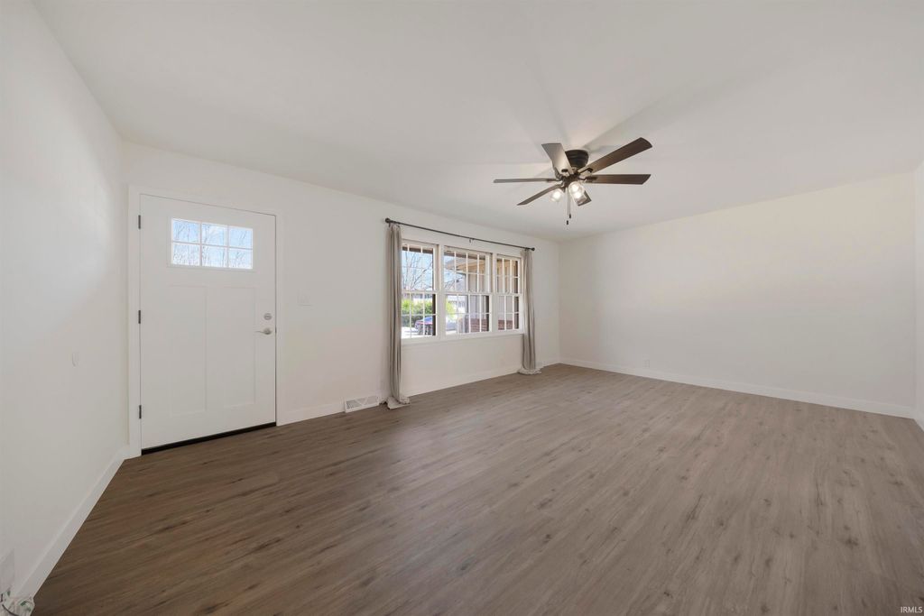 Photo of 715 Carole Place, Newburgh, IN 47630 (MLS # 202609263)