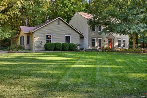 Photo of 112 Peppertree Court, Lafayette, IN 47905 (MLS # 202541568)