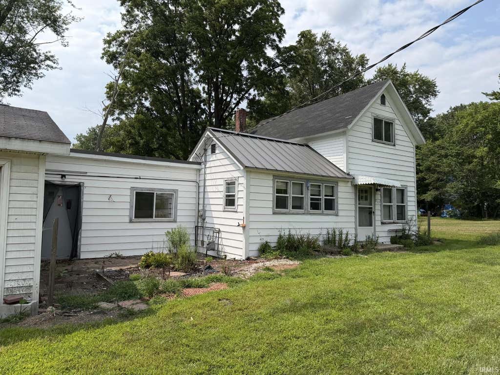 Photo of 217 Blackport Drive, Goshen, IN 46528 (MLS # 202633379)