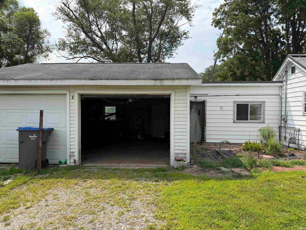 Photo of 217 Blackport Drive, Goshen, IN 46528 (MLS # 202633379)