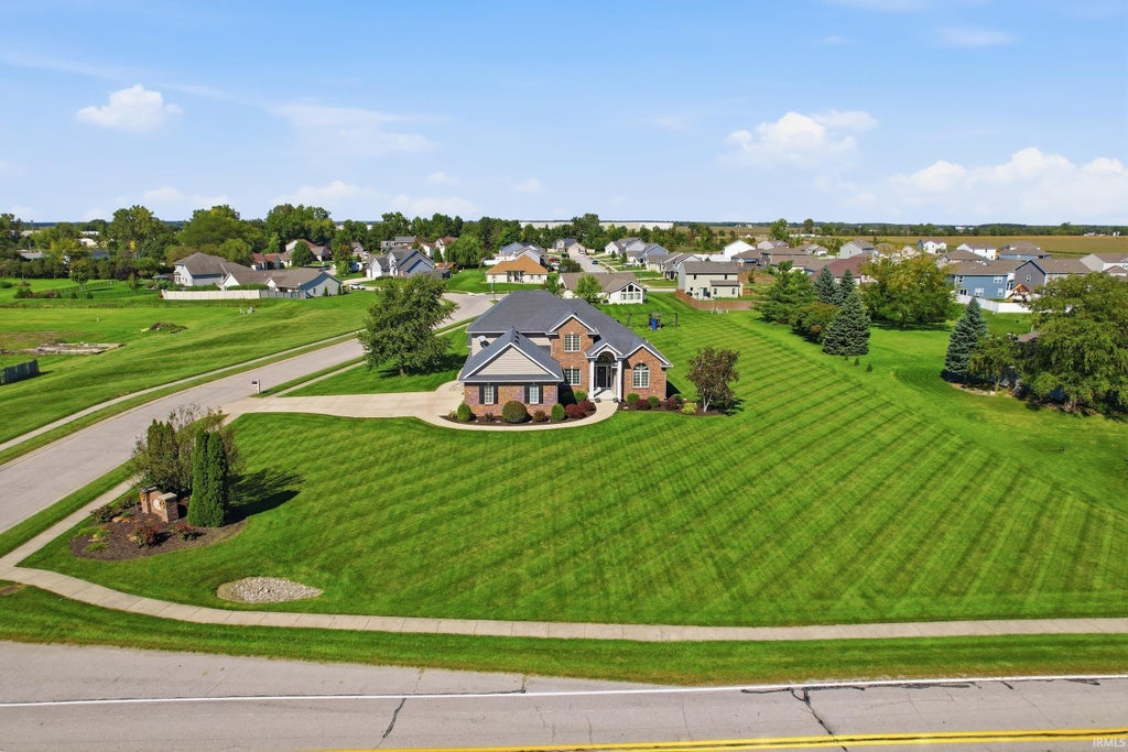 Photo of 4424 Homestead Trail, Woodburn, IN 46797 (MLS # 202640629)