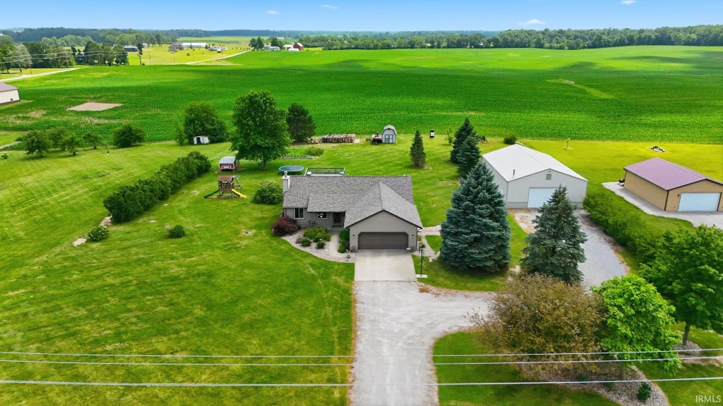 Photo of 4386 E 500 N, Columbia City, IN 46725 (MLS # 202626060)