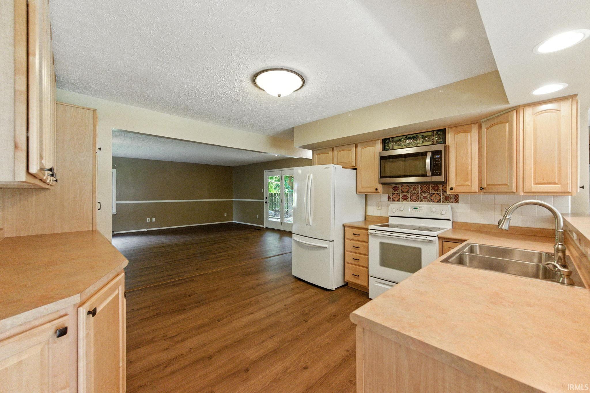 Lafayette, Indiana 47909, United States, 3 Bedrooms Bedrooms, ,2 BathroomsBathrooms,Residential,Active,177933